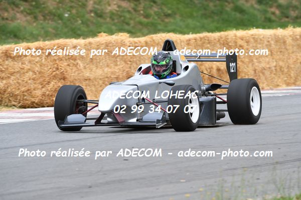 http://v2.adecom-photo.com/images//7.SLALOM/2023/15_SLALOM_LOHEAC_2023/BOAILLON_Aurelien/47A_8047.JPG
