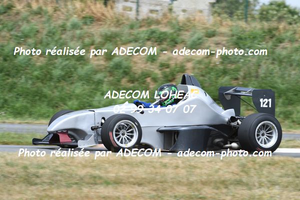 http://v2.adecom-photo.com/images//7.SLALOM/2023/15_SLALOM_LOHEAC_2023/BOAILLON_Aurelien/47A_8833.JPG