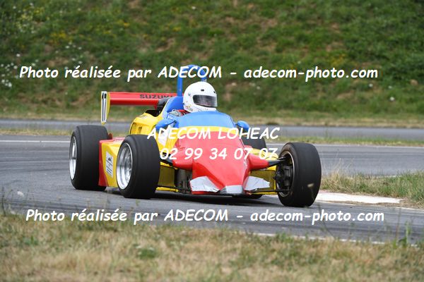 http://v2.adecom-photo.com/images//7.SLALOM/2023/15_SLALOM_LOHEAC_2023/BUSATO_Denis/47A_9378.JPG