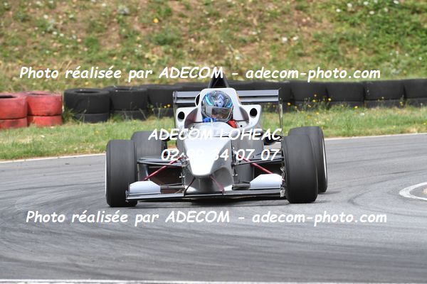 http://v2.adecom-photo.com/images//7.SLALOM/2023/15_SLALOM_LOHEAC_2023/CHATELIER_Emily/47A_7810.JPG