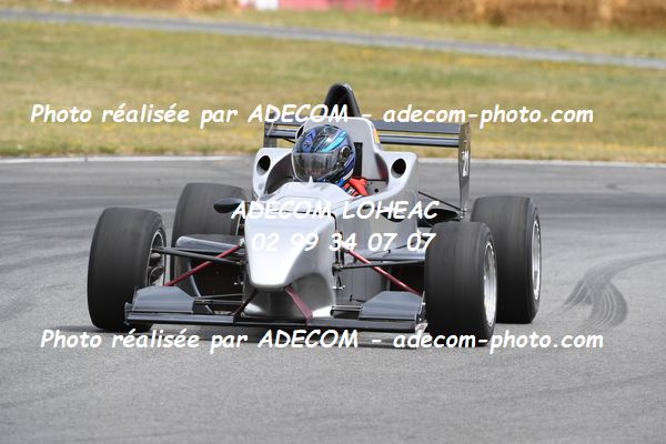 http://v2.adecom-photo.com/images//7.SLALOM/2023/15_SLALOM_LOHEAC_2023/CHATELIER_Emily/47A_8544.JPG
