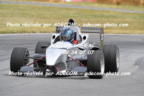http://v2.adecom-photo.com/images//7.SLALOM/2023/15_SLALOM_LOHEAC_2023/CHATELIER_Emily/47A_8545.JPG