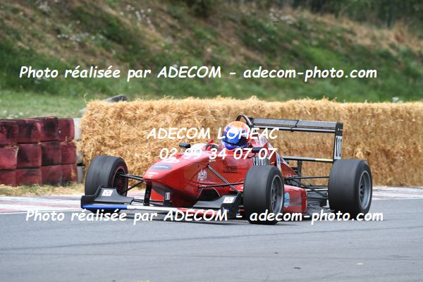 http://v2.adecom-photo.com/images//7.SLALOM/2023/15_SLALOM_LOHEAC_2023/DROUET_Bastien/47A_8640.JPG