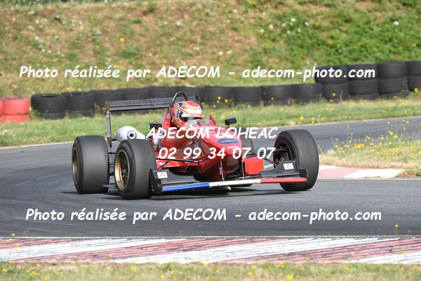 http://v2.adecom-photo.com/images//7.SLALOM/2023/15_SLALOM_LOHEAC_2023/DROUET_Gaetan/47A_7069.JPG