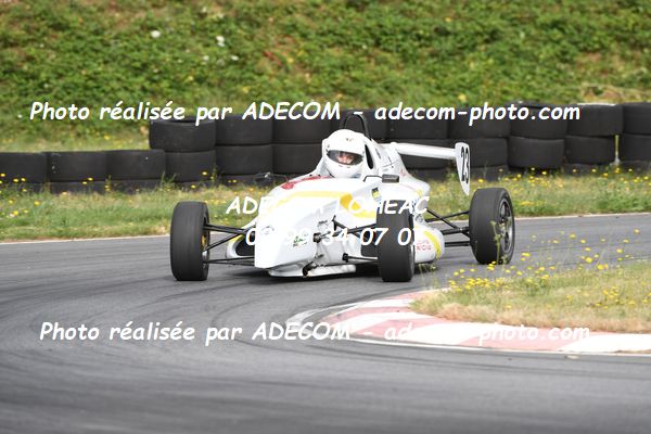 http://v2.adecom-photo.com/images//7.SLALOM/2023/15_SLALOM_LOHEAC_2023/LAIDET_Noe/47A_7167.JPG