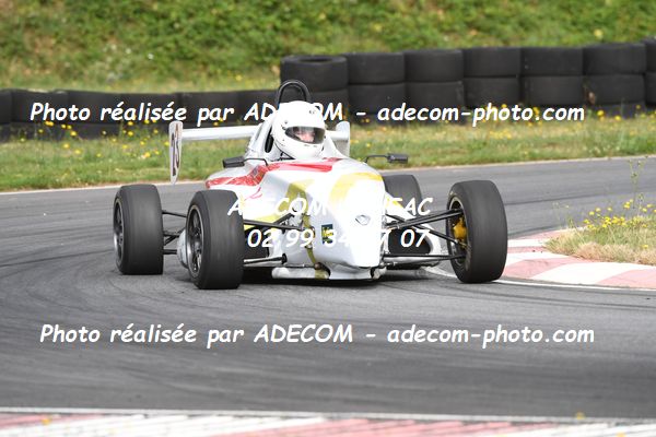 http://v2.adecom-photo.com/images//7.SLALOM/2023/15_SLALOM_LOHEAC_2023/LAIDET_Noe/47A_7169.JPG