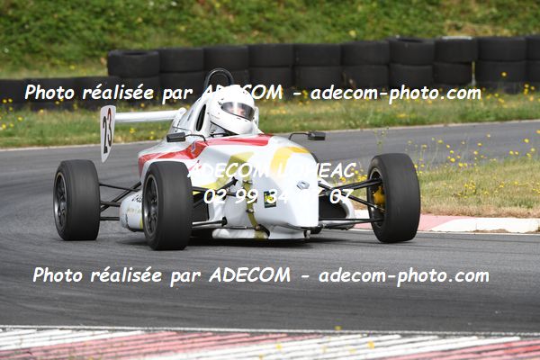 http://v2.adecom-photo.com/images//7.SLALOM/2023/15_SLALOM_LOHEAC_2023/LAIDET_Noe/47A_7181.JPG