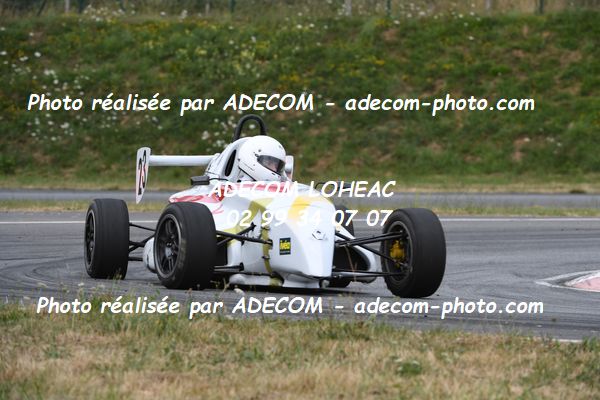 http://v2.adecom-photo.com/images//7.SLALOM/2023/15_SLALOM_LOHEAC_2023/LAIDET_Noe/47A_9325.JPG