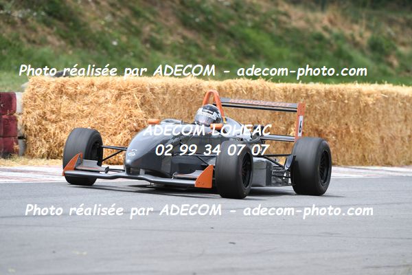 http://v2.adecom-photo.com/images//7.SLALOM/2023/15_SLALOM_LOHEAC_2023/LATREILLE_Didier/47A_8695.JPG