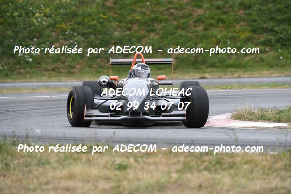 http://v2.adecom-photo.com/images//7.SLALOM/2023/15_SLALOM_LOHEAC_2023/LATREILLE_Didier/47A_9461.JPG