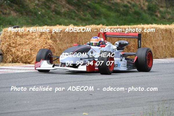 http://v2.adecom-photo.com/images//7.SLALOM/2023/15_SLALOM_LOHEAC_2023/LEMOINE_Corentin/47A_8708.JPG