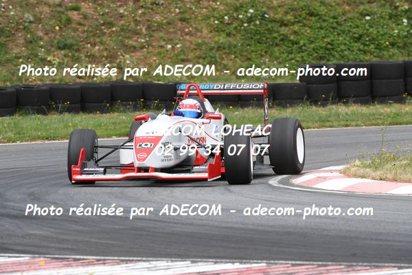 http://v2.adecom-photo.com/images//7.SLALOM/2023/15_SLALOM_LOHEAC_2023/LEMOINE_Matheo/47A_7873.JPG