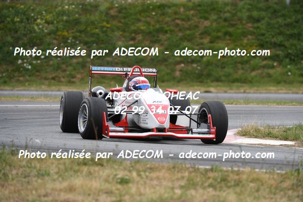 http://v2.adecom-photo.com/images//7.SLALOM/2023/15_SLALOM_LOHEAC_2023/LEMOINE_Matheo/47A_9488.JPG