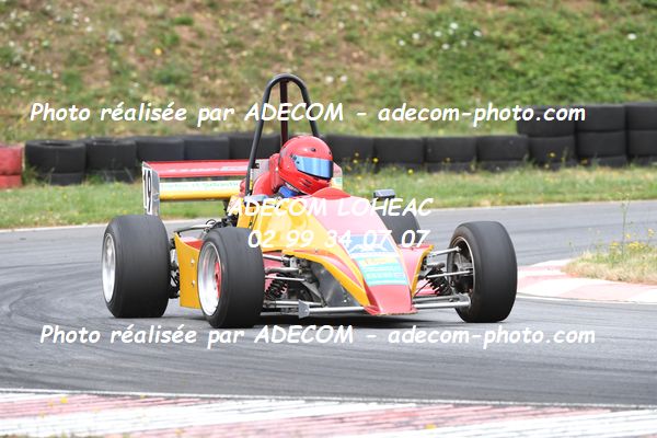 http://v2.adecom-photo.com/images//7.SLALOM/2023/15_SLALOM_LOHEAC_2023/LE_BOISSELIER_Philippe/47A_7770.JPG