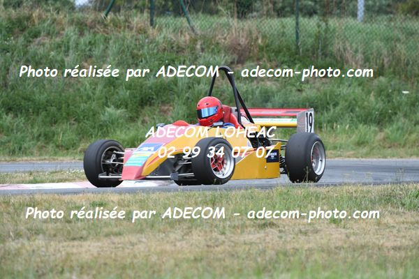 http://v2.adecom-photo.com/images//7.SLALOM/2023/15_SLALOM_LOHEAC_2023/LE_BOISSELIER_Philippe/47A_9342.JPG