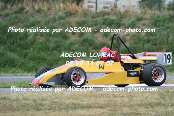 http://v2.adecom-photo.com/images//7.SLALOM/2023/15_SLALOM_LOHEAC_2023/LE_BOISSELIER_Philippe/47A_9351.JPG