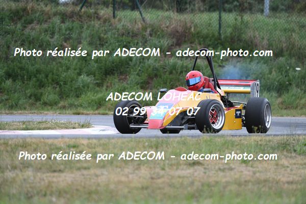 http://v2.adecom-photo.com/images//7.SLALOM/2023/15_SLALOM_LOHEAC_2023/LE_BOISSELIER_Philippe/47A_9528.JPG