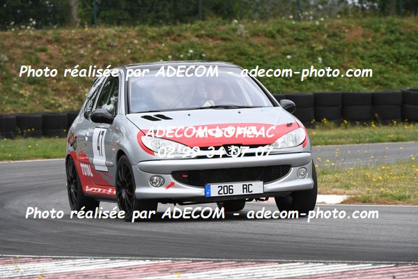 http://v2.adecom-photo.com/images//7.SLALOM/2023/15_SLALOM_LOHEAC_2023/LOGOGUE_Jean_Charles/47A_7489.JPG