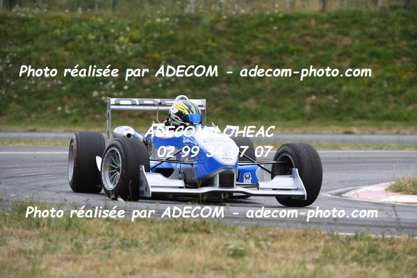 http://v2.adecom-photo.com/images//7.SLALOM/2023/15_SLALOM_LOHEAC_2023/SUARD_Romain/47A_9516.JPG