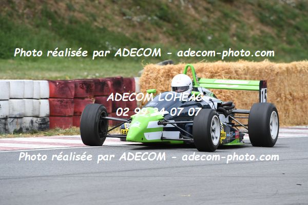 http://v2.adecom-photo.com/images//7.SLALOM/2023/15_SLALOM_LOHEAC_2023/VALLET_Jean_Jacques/47A_8618.JPG