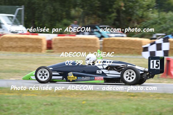 http://v2.adecom-photo.com/images//7.SLALOM/2023/15_SLALOM_LOHEAC_2023/VALLET_Jean_Jacques/47A_8620.JPG