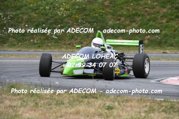 http://v2.adecom-photo.com/images//7.SLALOM/2023/15_SLALOM_LOHEAC_2023/VALLET_Jean_Jacques/47A_9405.JPG