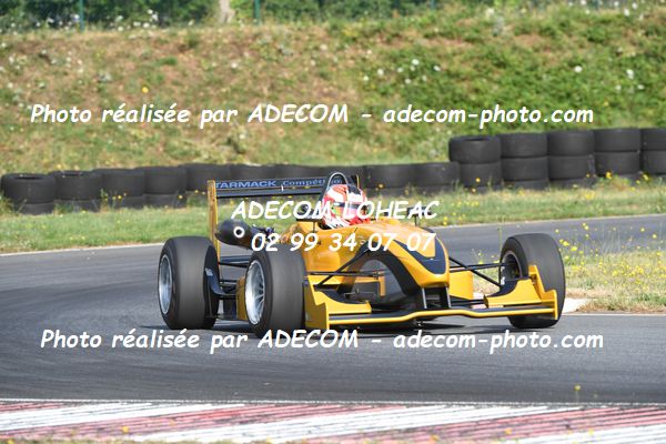 http://v2.adecom-photo.com/images//7.SLALOM/2023/15_SLALOM_LOHEAC_2023/YOUBI_Valentin/47A_7084.JPG