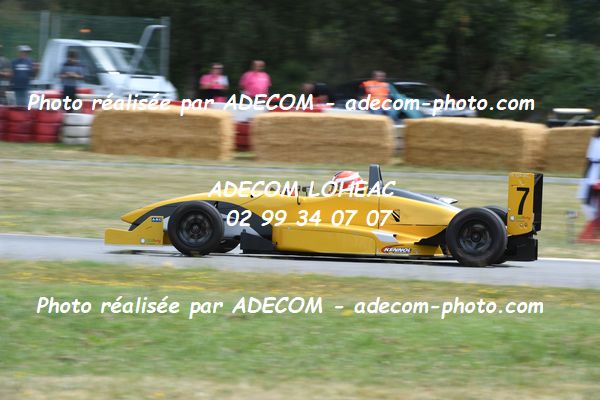http://v2.adecom-photo.com/images//7.SLALOM/2023/15_SLALOM_LOHEAC_2023/YOUBI_Valentin/47A_8675.JPG