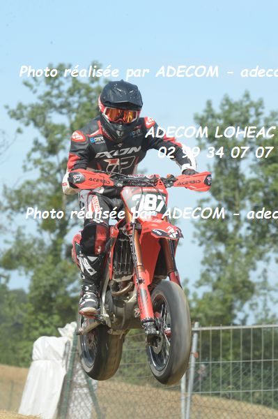 http://v2.adecom-photo.com/images//8.MOTO/2019/SUPERMOTARD_LOHEAC_2019/CATEGORIE_S2/CAPONE_Loucas/47A_7651.JPG
