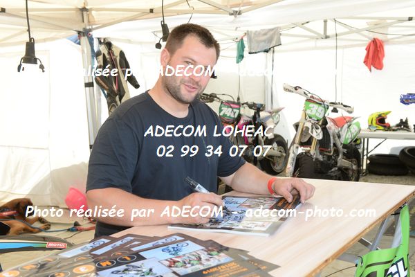 http://v2.adecom-photo.com/images//8.MOTO/2019/SUPERMOTARD_LOHEAC_2019/CATEGORIE_S2/EMERY_Maxime/47A_8123.JPG