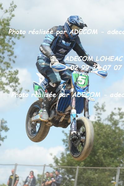 http://v2.adecom-photo.com/images//8.MOTO/2019/SUPERMOTARD_LOHEAC_2019/CATEGORIE_S2/PASCO_Steve/47A_5972.JPG
