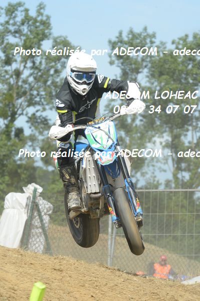 http://v2.adecom-photo.com/images//8.MOTO/2019/SUPERMOTARD_LOHEAC_2019/CATEGORIE_S2/VANDOMMELE_Adrien/47A_7604.JPG