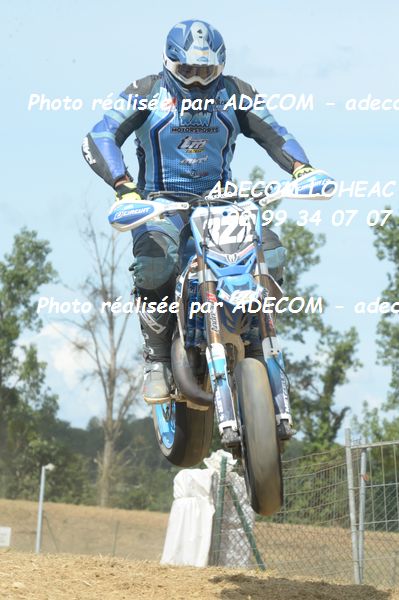 http://v2.adecom-photo.com/images//8.MOTO/2019/SUPERMOTARD_LOHEAC_2019/CATEGORIE_S3/CAYOL_Yonel/47A_8063.JPG
