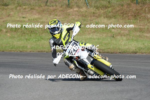 http://v2.adecom-photo.com/images//8.MOTO/2019/SUPERMOTARD_LOHEAC_2019/CATEGORIE_S3/CHAMBON_Jules/47A_4342.JPG