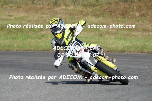http://v2.adecom-photo.com/images//8.MOTO/2019/SUPERMOTARD_LOHEAC_2019/CATEGORIE_S3/CHAMBON_Jules/47A_4343.JPG