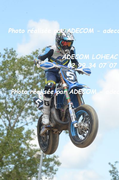 http://v2.adecom-photo.com/images//8.MOTO/2019/SUPERMOTARD_LOHEAC_2019/CATEGORIE_S3/PERNAT_Gabin/47A_5826.JPG