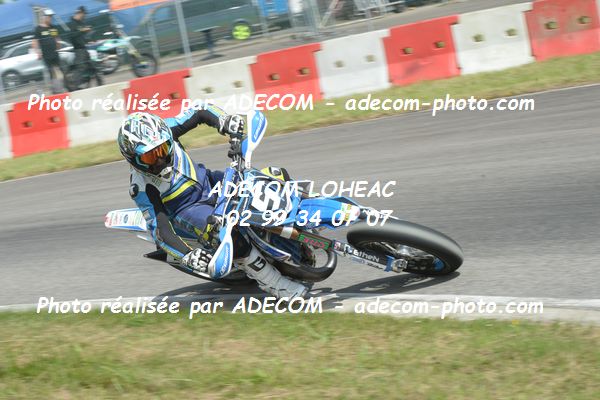 http://v2.adecom-photo.com/images//8.MOTO/2019/SUPERMOTARD_LOHEAC_2019/CATEGORIE_S3/PERNAT_Gabin/47A_6436.JPG