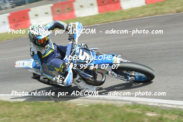 http://v2.adecom-photo.com/images//8.MOTO/2019/SUPERMOTARD_LOHEAC_2019/CATEGORIE_S3/PERNAT_Gabin/47A_6437.JPG