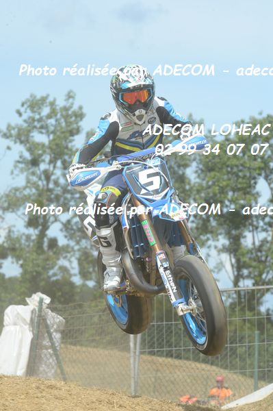 http://v2.adecom-photo.com/images//8.MOTO/2019/SUPERMOTARD_LOHEAC_2019/CATEGORIE_S3/PERNAT_Gabin/47A_8044.JPG