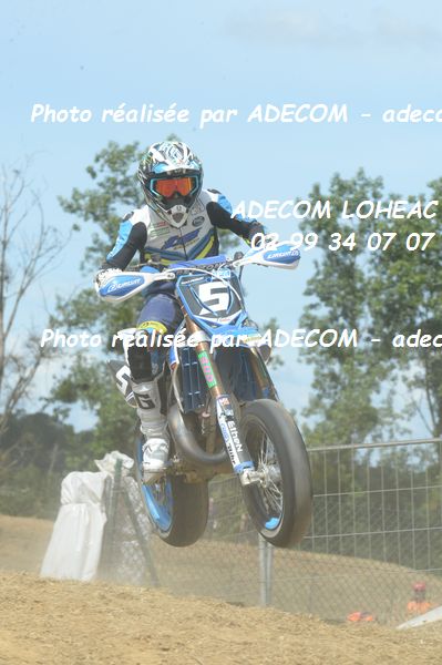 http://v2.adecom-photo.com/images//8.MOTO/2019/SUPERMOTARD_LOHEAC_2019/CATEGORIE_S3/PERNAT_Gabin/47A_8089.JPG