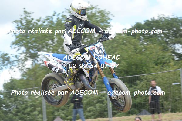 http://v2.adecom-photo.com/images//8.MOTO/2019/SUPERMOTARD_LOHEAC_2019/CATEGORIE_S3/VANDOMMELE_Nicolas/47A_5712.JPG