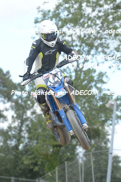 http://v2.adecom-photo.com/images//8.MOTO/2019/SUPERMOTARD_LOHEAC_2019/CATEGORIE_S3/VANDOMMELE_Nicolas/47A_5770.JPG