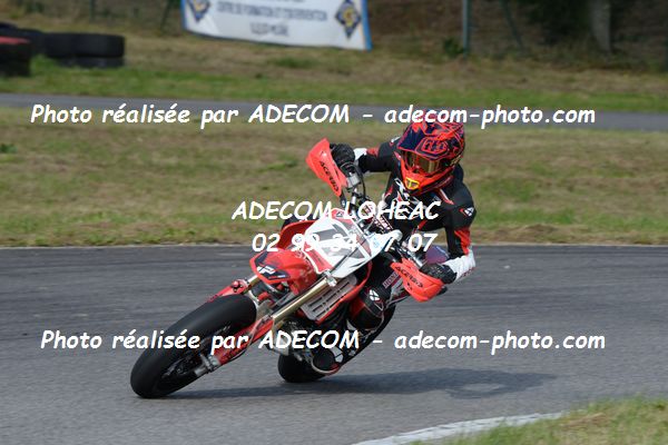 http://v2.adecom-photo.com/images//8.MOTO/2019/SUPERMOTARD_LOHEAC_2019/CATEGORIE_S4/BAZE_Oreste/47A_4197.JPG