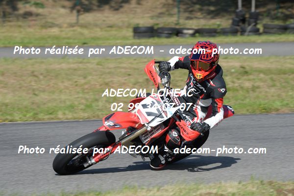 http://v2.adecom-photo.com/images//8.MOTO/2019/SUPERMOTARD_LOHEAC_2019/CATEGORIE_S4/BAZE_Oreste/47A_4219.JPG