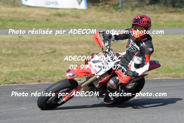 http://v2.adecom-photo.com/images//8.MOTO/2019/SUPERMOTARD_LOHEAC_2019/CATEGORIE_S4/BAZE_Oreste/47A_4251.JPG