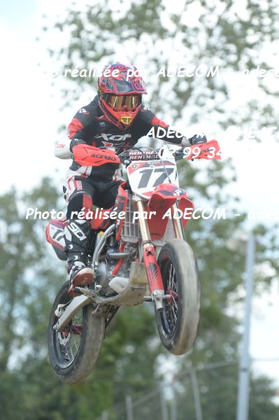 http://v2.adecom-photo.com/images//8.MOTO/2019/SUPERMOTARD_LOHEAC_2019/CATEGORIE_S4/BAZE_Oreste/47A_5558.JPG