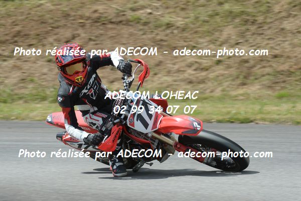 http://v2.adecom-photo.com/images//8.MOTO/2019/SUPERMOTARD_LOHEAC_2019/CATEGORIE_S4/BAZE_Oreste/47A_6377.JPG