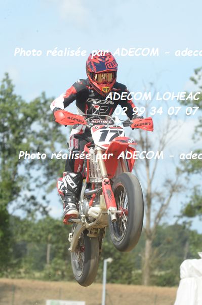 http://v2.adecom-photo.com/images//8.MOTO/2019/SUPERMOTARD_LOHEAC_2019/CATEGORIE_S4/BAZE_Oreste/47A_7812.JPG
