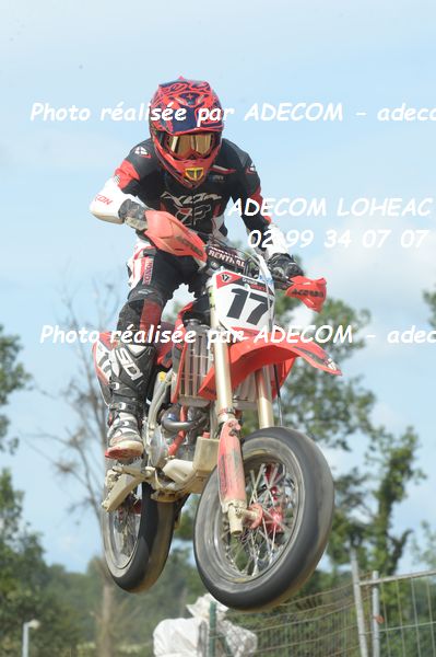 http://v2.adecom-photo.com/images//8.MOTO/2019/SUPERMOTARD_LOHEAC_2019/CATEGORIE_S4/BAZE_Oreste/47A_7895.JPG