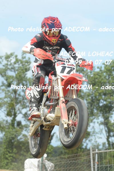 http://v2.adecom-photo.com/images//8.MOTO/2019/SUPERMOTARD_LOHEAC_2019/CATEGORIE_S4/BAZE_Oreste/47A_7965.JPG